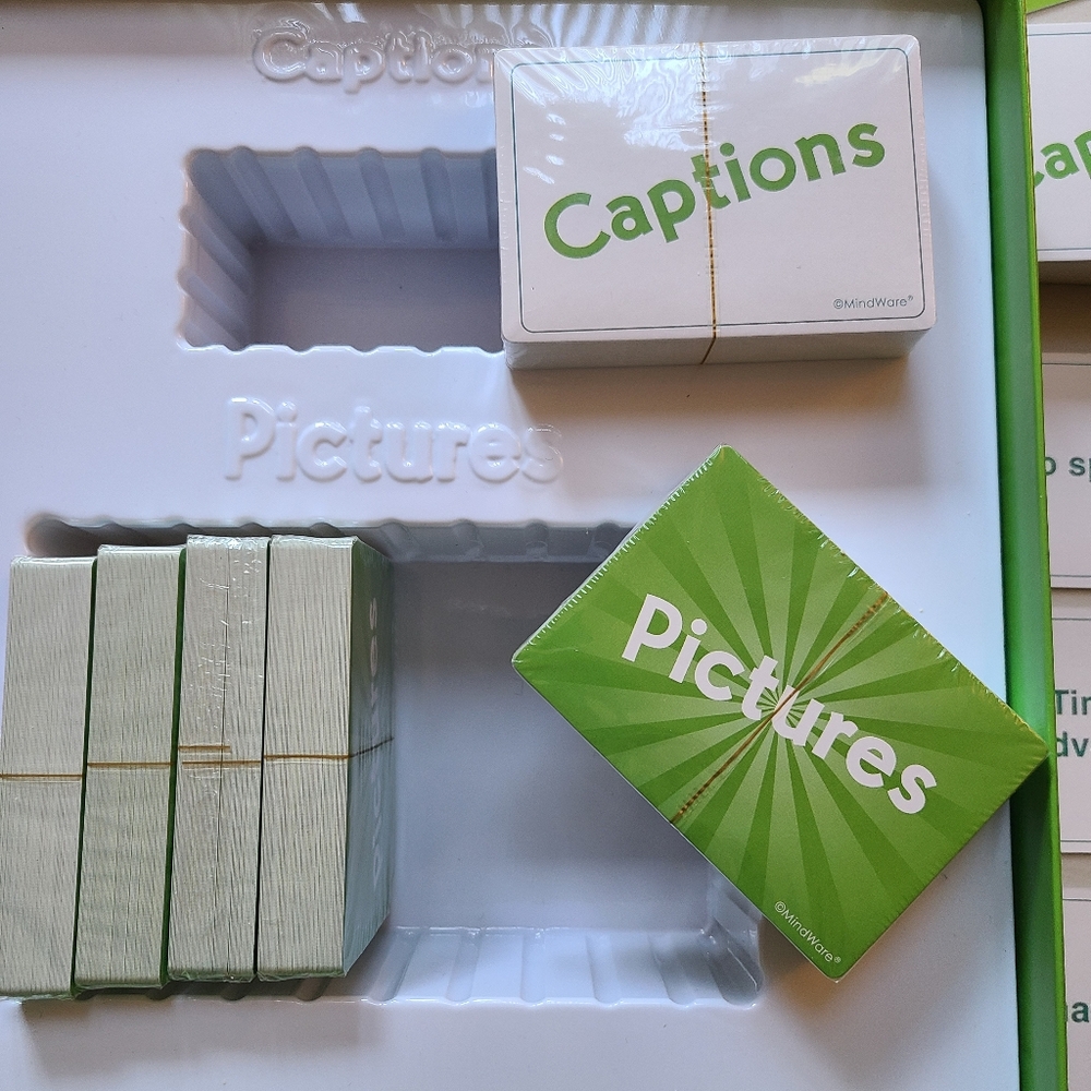 PicWits! Silly & Sweet Picture Card Game - Mindware Family-Friendly - Mint Cond. - Picture 4 of 5